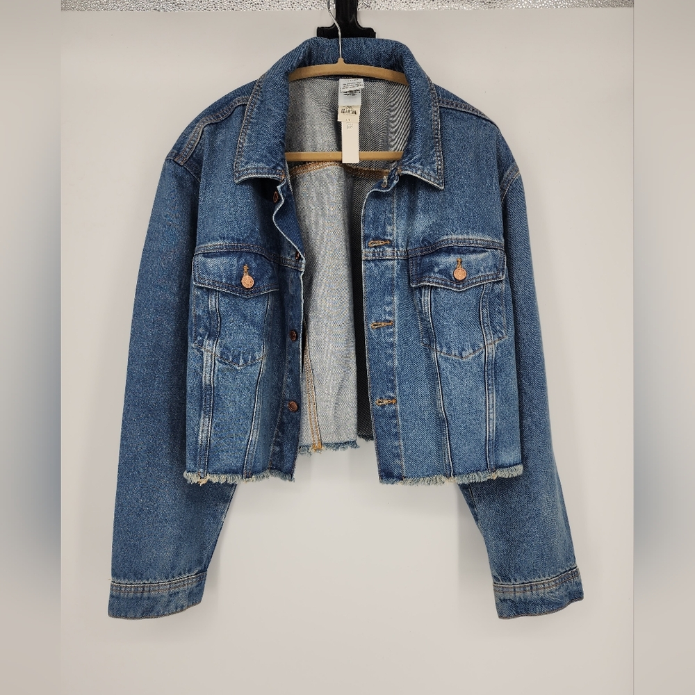 PINK Victoria's Secret Blue Denim Crop Jacket Large